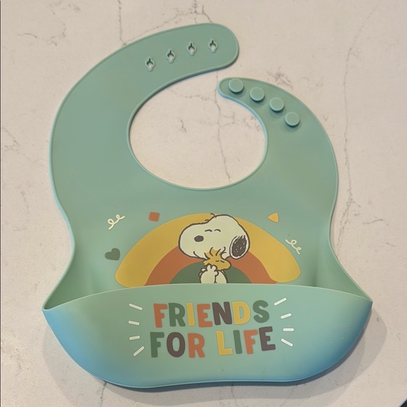 Peanuts Other - Peanuts baby bib